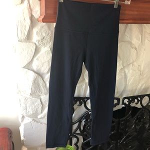 Lululemon align crop 23” leggings, excellent condition